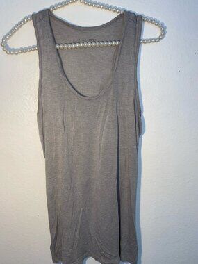 women’s size small light gray tank top